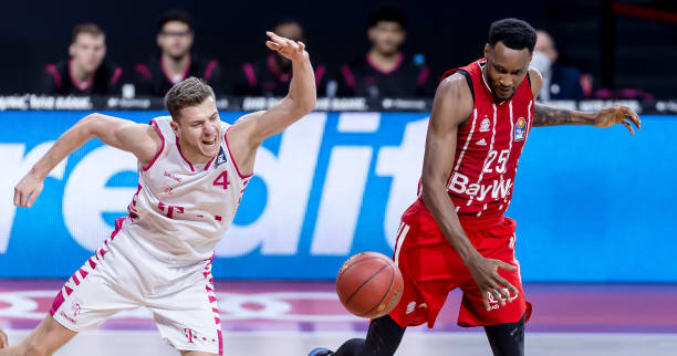 在英超赛场 在英超赛场