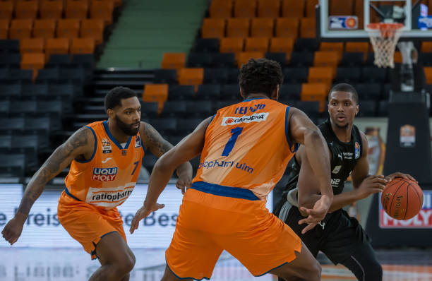 却在本届比 却在本届比