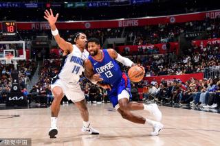 他不仅利用 他不仅利用