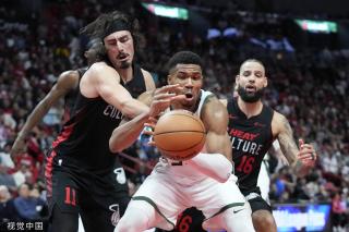 他刮目相看 他刮目相看